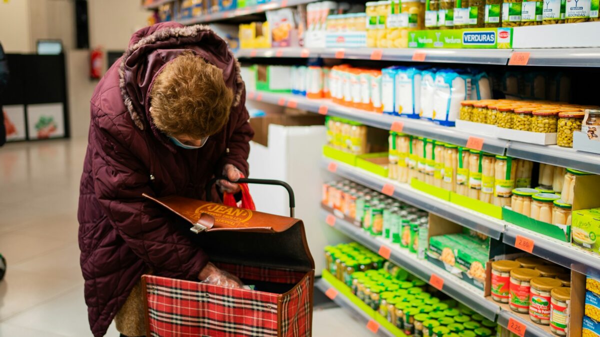 Does Dollar General Have a Senior Discount in 2026?