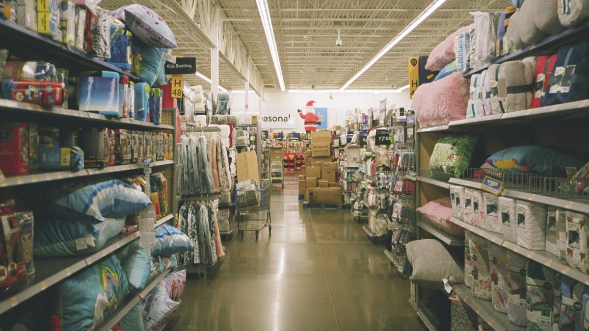 Does Walmart Offer a Military or Veteran Discount in 2026?