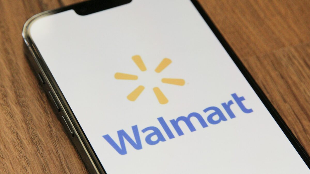 Does Walmart Price Match? 2026 Policy Guide for In-Store and Online