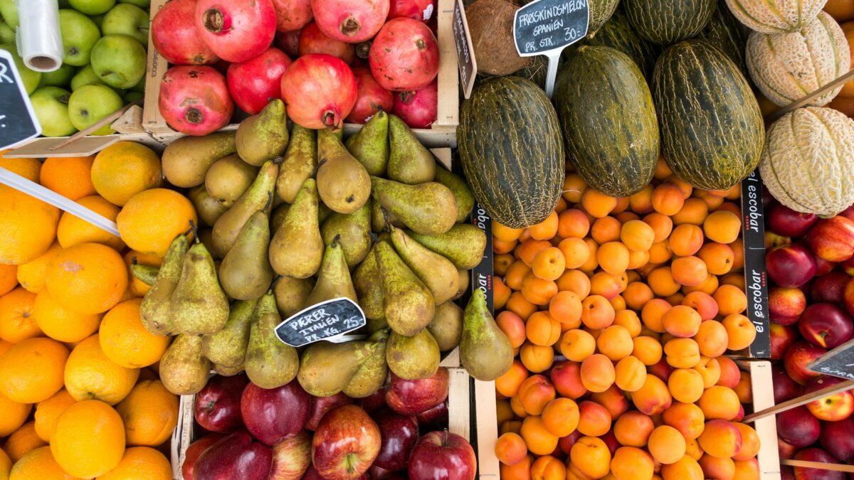 grocery shopping fresh produce