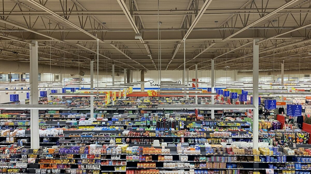 grocery store closing announcement