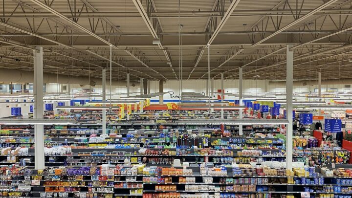 grocery store closing announcement