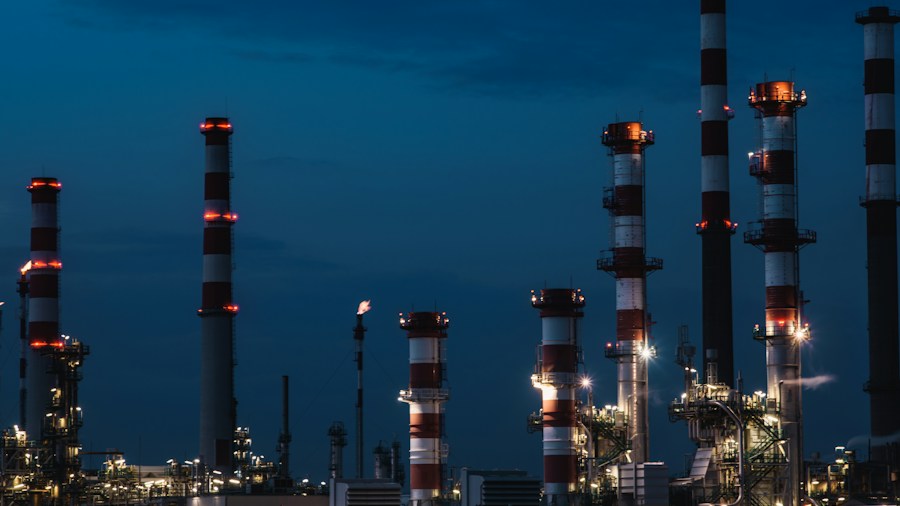 oil refinery industrial energy