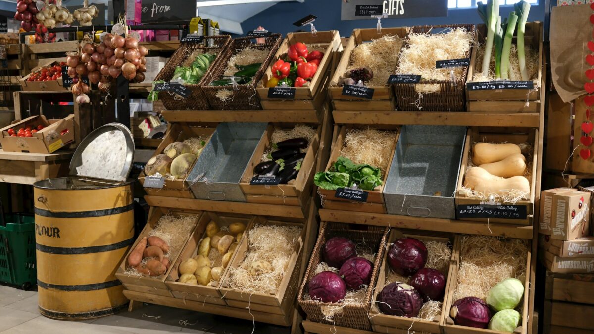 prepared foods grocery store display