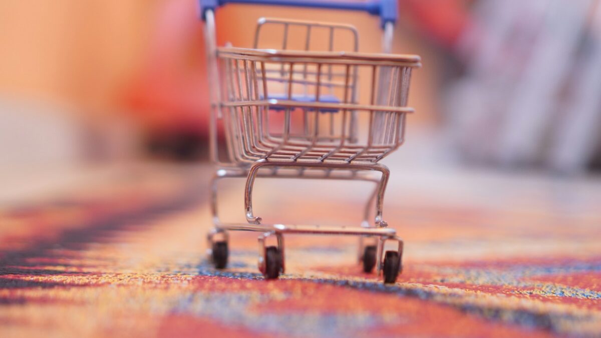 shopping consumer tariff economy