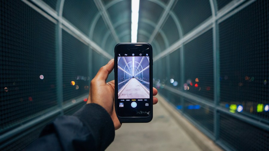 smartphone magnetic alignment