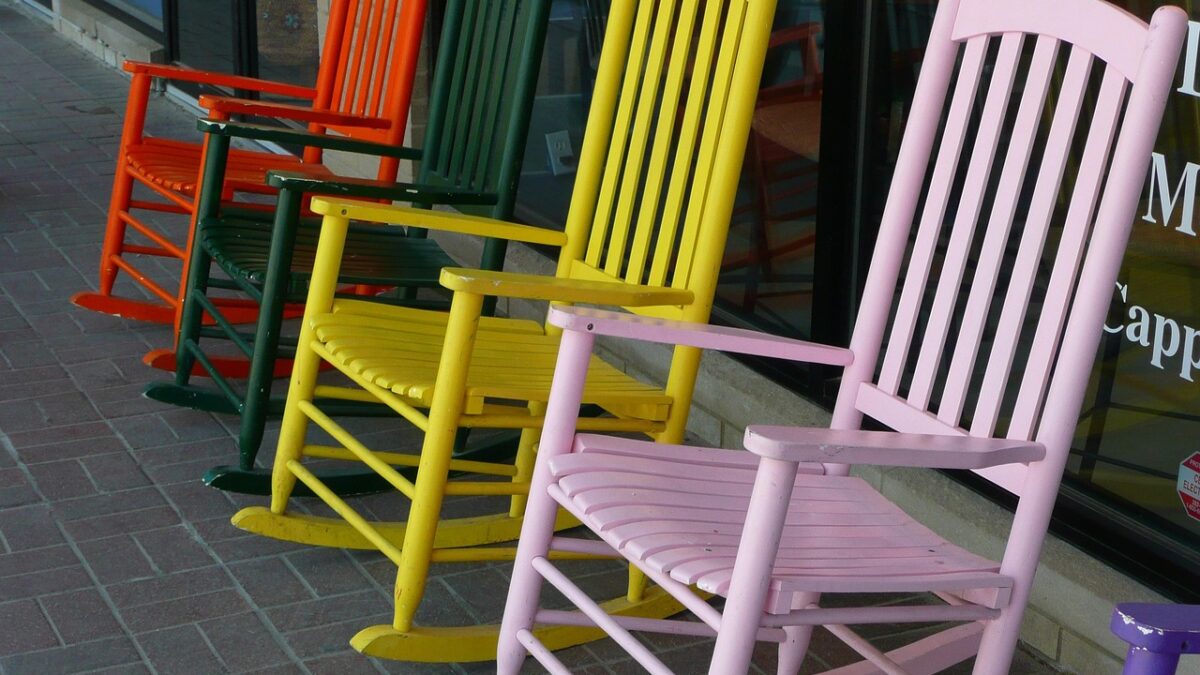 The Best Time of Year to Buy Furniture