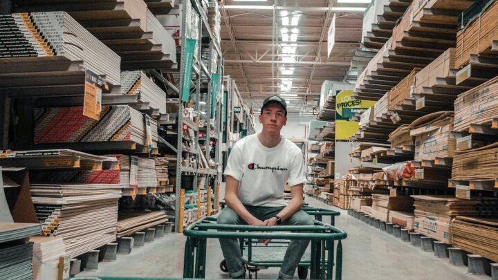 warehouse shopping customer purchasing